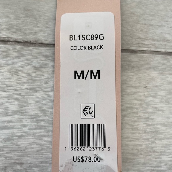 BCBGENERATION
RUFFLED CINCH WAIST SLEEVELESS DRESS SWIM COVER-UP black - Picture 2 of 4